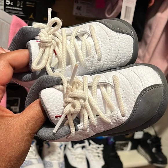 Jordan retro 12 gray and white - Picture 2 of 5